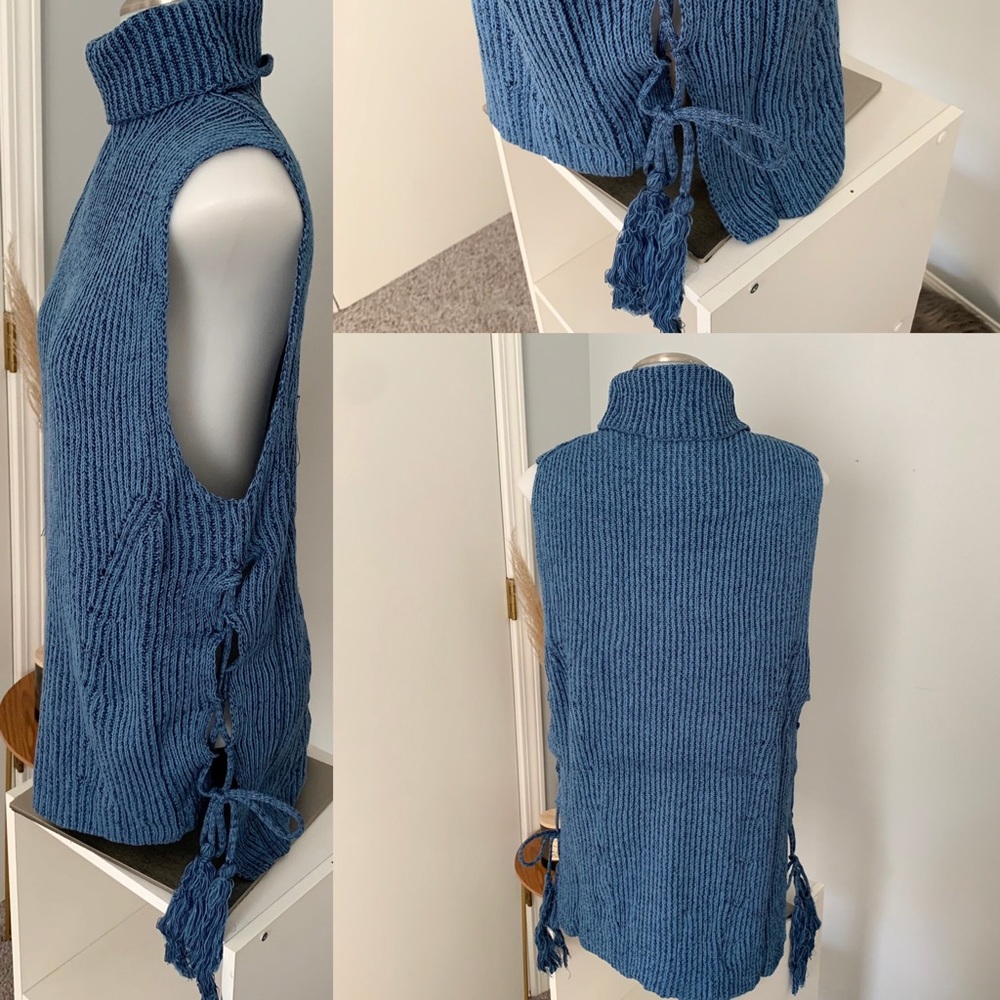 Sleeveless Turtle Neck Sweater New W/Tags